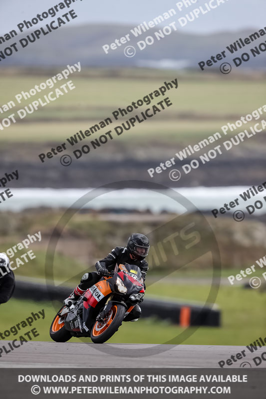 anglesey no limits trackday;anglesey photographs;anglesey trackday photographs;enduro digital images;event digital images;eventdigitalimages;no limits trackdays;peter wileman photography;racing digital images;trac mon;trackday digital images;trackday photos;ty croes